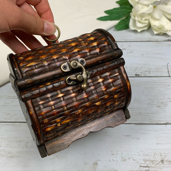 Mini Wooden Basket Weave Latch Hinged Trunk - Picture 2 of 13